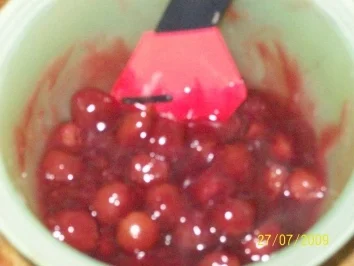 Oh Du schöne Kirschenzeit : Kirschen Stückchen - Rezept - Bild Nr. 3