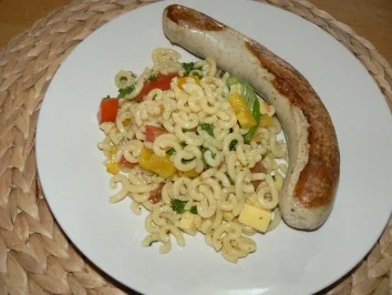 Rezept: Mein schneller Sonntagabend-Nudelsalat Mein schneller Sonntagabend-Nudelsalat - Rezept