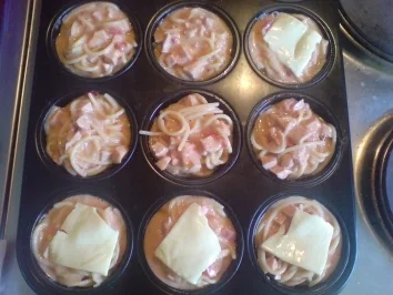 Rezept: Muffins, herzhaft "Spaghetti-Törtchen" Bild Nr. 6 Muffins, herzhaft "Spaghetti-Törtchen" - Rezept - Bild Nr. 6