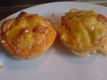 Rezept: Muffins, herzhaft "Spaghetti-Törtchen" Bild Nr. 2 Muffins, herzhaft "Spaghetti-Törtchen" - Rezept - Bild Nr. 2