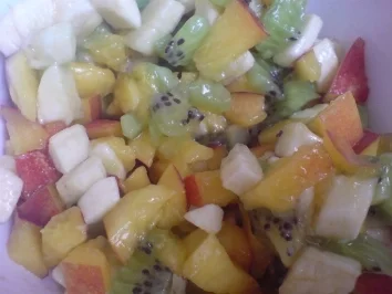 Dessert "Obstsalat trifft Schokokuss" - Rezept - Bild Nr. 4