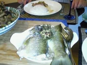 LACH(s)FORELLE ... aus der Folie mit Stachelbeeren...der Lachs lacht, weil SAUER ja lustig macht ;-)) - Rezept