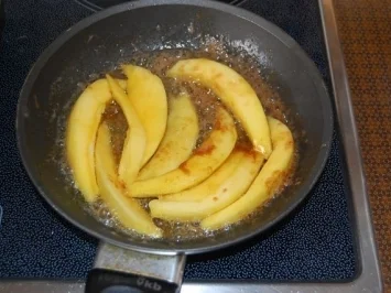 Rezept: Schlemmertoast á la Ossy mit glacierten Früchten und Ziegenbutterkäse überbacken Bild Nr. 7 Schlemmertoast á la Ossy mit glacierten Früchten und Ziegenbutterkäse überbacken - Rezept - Bild Nr. 7