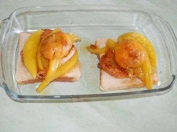 Rezept: Schlemmertoast á la Ossy mit glacierten Früchten und Ziegenbutterkäse überbacken Bild Nr. 11 Schlemmertoast á la Ossy mit glacierten Früchten und Ziegenbutterkäse überbacken - Rezept - Bild Nr. 11