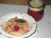 Rezept: Kölner Herrencreme an roter Grütze mit Vanillesoße Kölner Herrencreme an roter Grütze mit Vanillesoße - Rezept