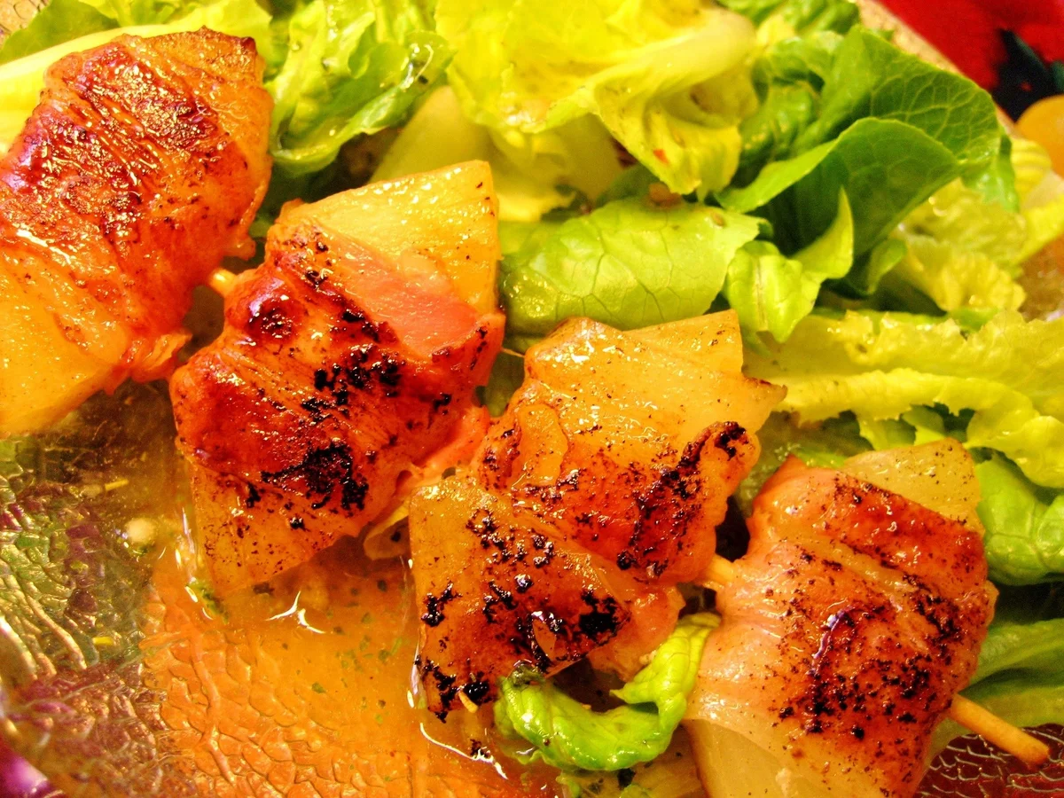 Rezept: Ananas-Speck-Spießchen zum Salat, fruchtig, rauchig, lecker Bild Nr. 101 Ananas-Speck-Spießchen zum Salat, fruchtig, rauchig, lecker - Rezept - Bild Nr. 101