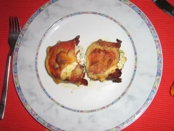 Rezept: Champignon gefüllt im Speckmantel Bild Nr. 2 Champignon gefüllt im Speckmantel - Rezept - Bild Nr. 2