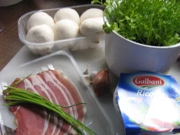 Rezept: Champignon gefüllt im Speckmantel Bild Nr. 3 Champignon gefüllt im Speckmantel - Rezept - Bild Nr. 3