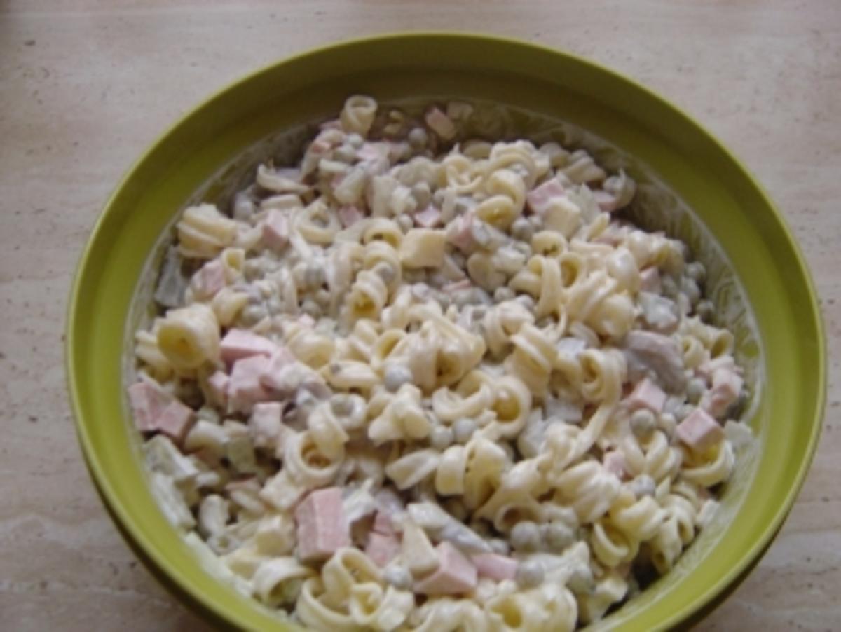 Nudelsalat - Rezept - Bild Nr. 3