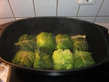 Wirsingrouladen mit Specksoße - Rezept - Bild Nr. 3