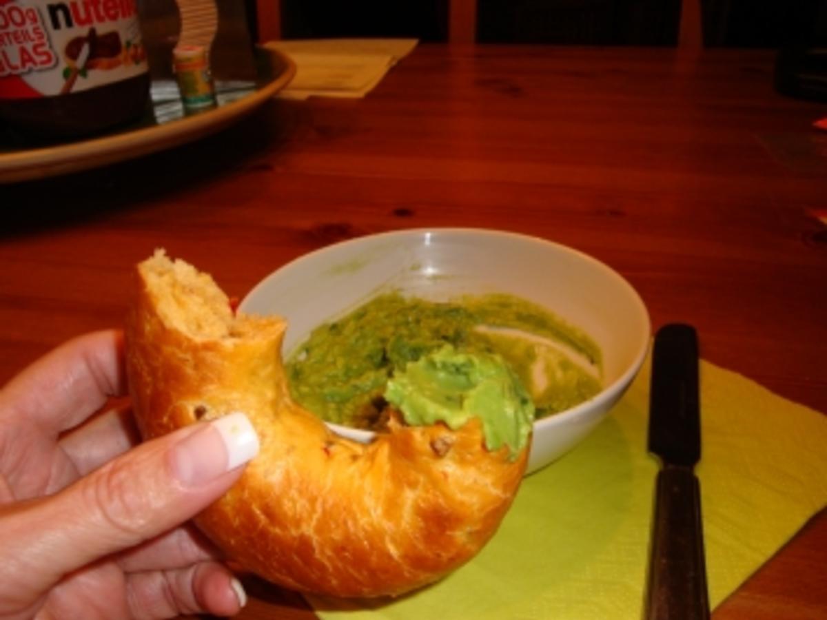 Avocado- Brotaufstrich - schnell &amp; einfach - von erdbeere1706