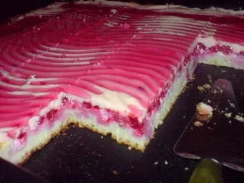 Johannisbeerkuchen mit Fruchtcreme - Rezept - Bild Nr. 2