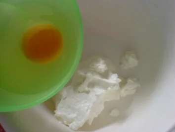 Johannisbeerkuchen mit Fruchtcreme - Rezept - Bild Nr. 4