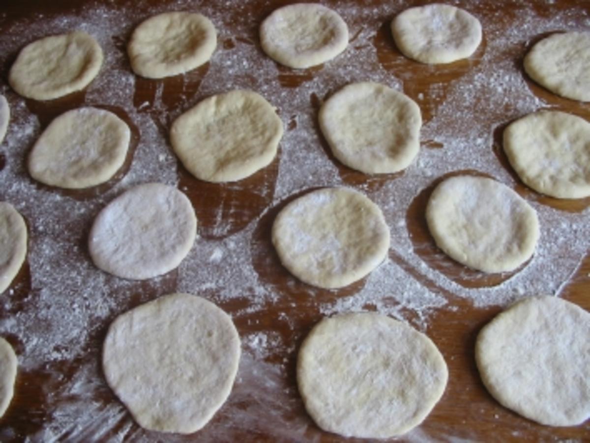 Bilder für Ausgezogene Krapfen oder Knieküchle - Rezept