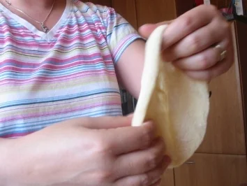 Ausgezogene Krapfen oder Knieküchle - Rezept - Bild Nr. 2