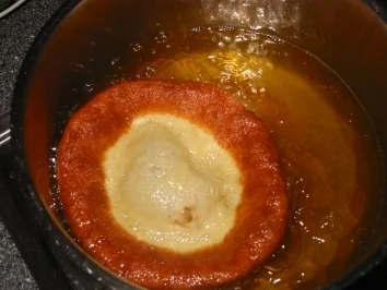 Ausgezogene Krapfen oder Knieküchle - Rezept - Bild Nr. 3