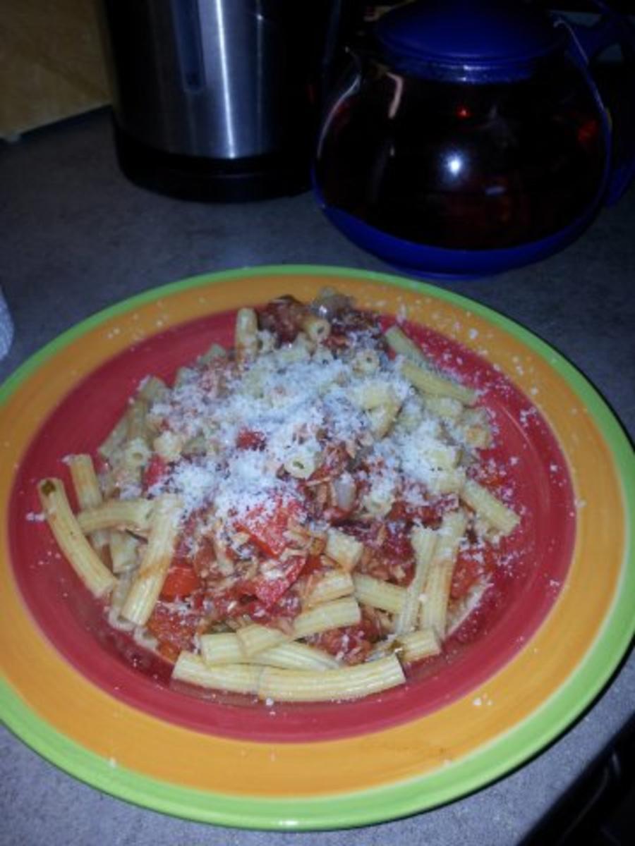 Schnelle Thunfisch-Tomatensoße für Pasta - Rezept - Bild Nr. 2