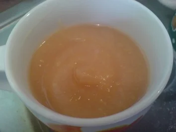 Apfelmus mit Amaretto - Rezept