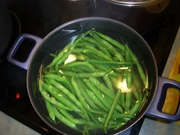 Schnippelbohnensuppe für Kartoffelmuffel - Rezept - Bild Nr. 3