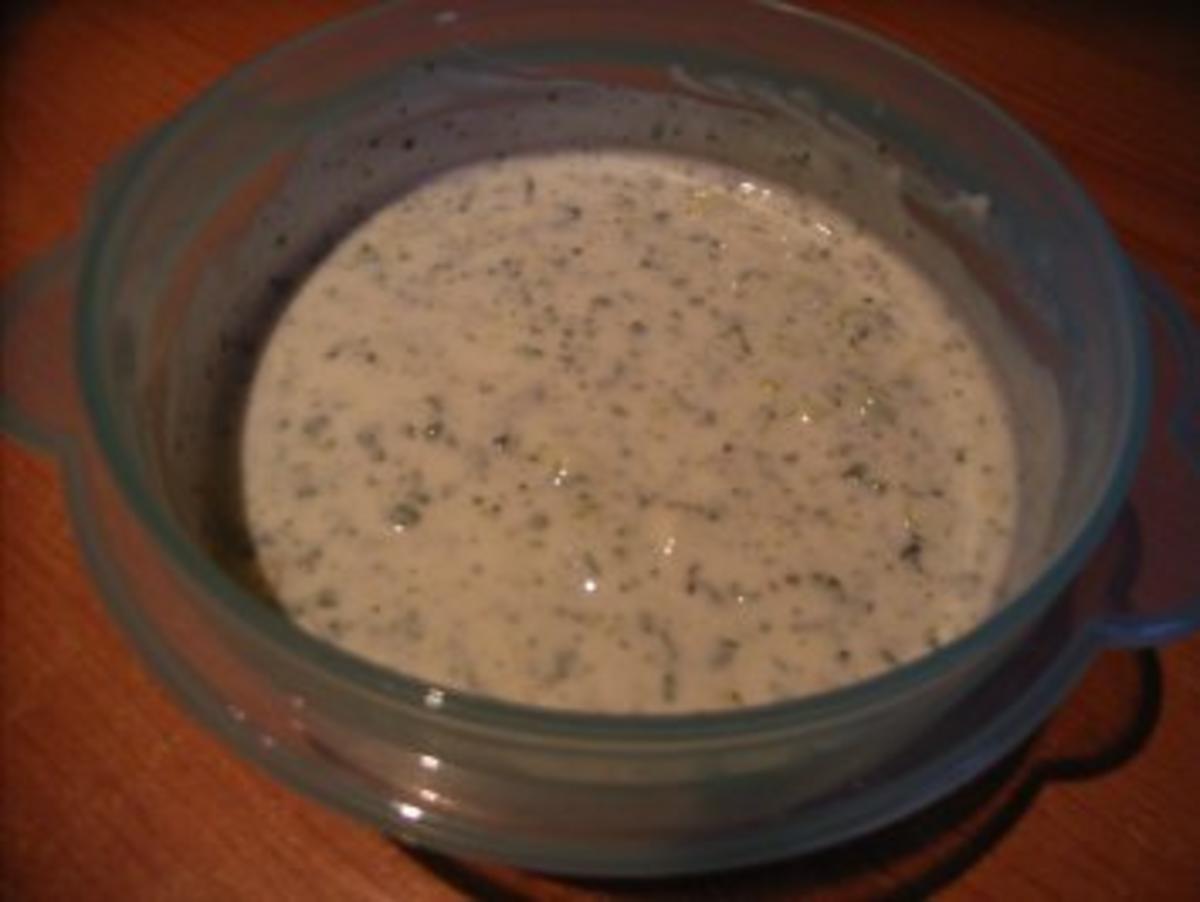 Joghurt-Dip mit Frühlingszwiebeln - Rezept