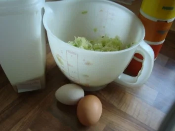 Abendbrot - Zucchini - Frikadellen - Rezept - Bild Nr. 2