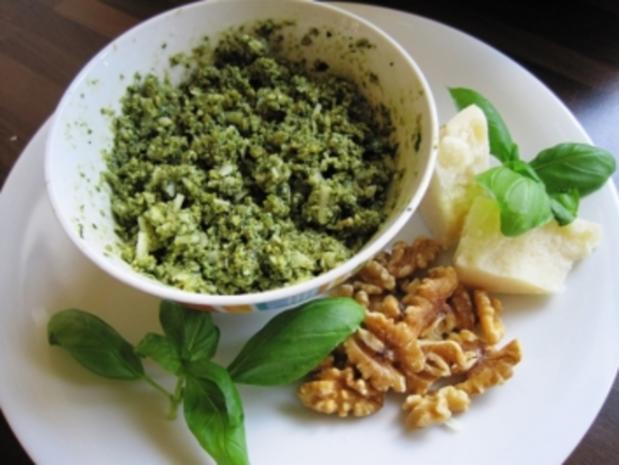 Walnuß-Pesto - Rezept mit Bild - kochbar.de