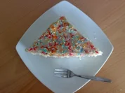 ** Kuchen & Co. ** Bunter Selterwasserkuchen - Rezept