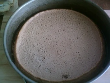 Rezept: Schoko-Tortenboden Bild Nr. 4 Schoko-Tortenboden - Rezept - Bild Nr. 4