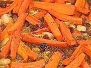 Süßsaure Möhren aus dem Ofen - Rezept