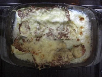 Auflauf-Zuchini mit Brät überbacken dazu Risi-Bisi Reiskugeln - Rezept