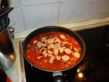 Rezept: Currywurst Gulasch Bild Nr. 8 Currywurst Gulasch - Rezept - Bild Nr. 8