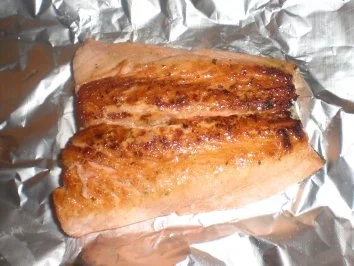 Kürbissuppe mit gebratenem Lachs - Rezept - Bild Nr. 3