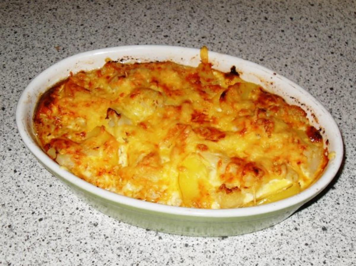 Bilder für Blumenkohlpfanne Auflaug aus Blumenkohl, Kartoffeln und Eimasse mit Käse überbacken - Rezept