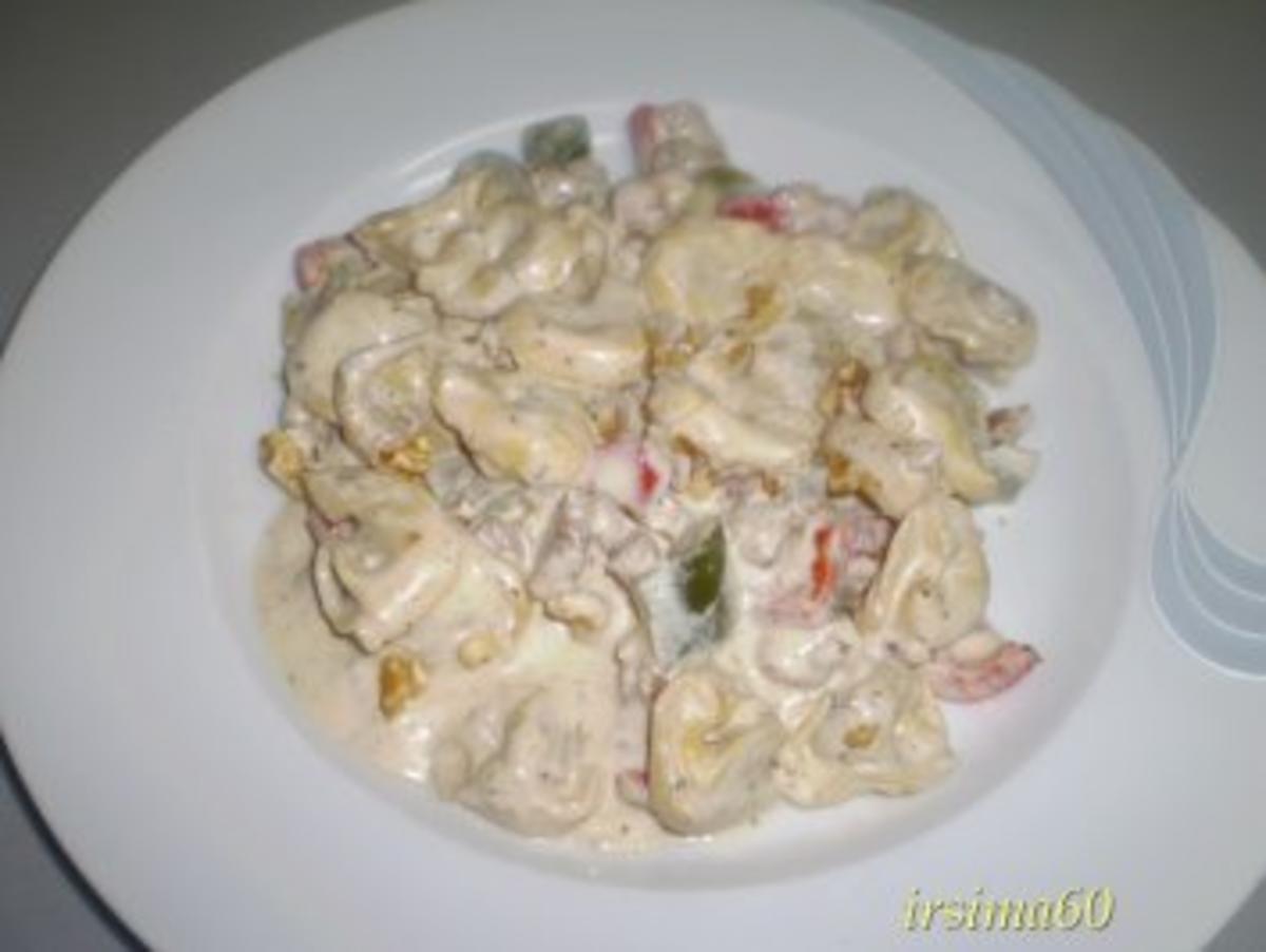 Bilder für Tortellini mit Nuß - Käsesoße - Rezept