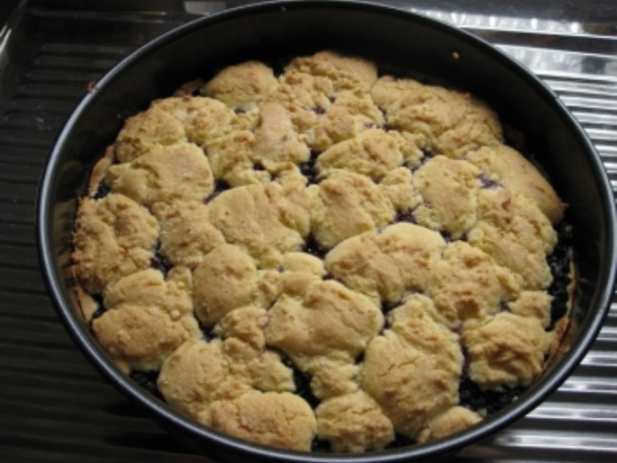 Heidelbeerkuchen mit dicken Streuseln ... - Rezept - kochbar.de