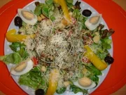 SALADE TIEDE AUX CHAMPIGNONS ET LARDONS - Rezept