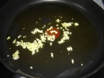 SALADE TIEDE AUX CHAMPIGNONS ET LARDONS - Rezept - Bild Nr. 2