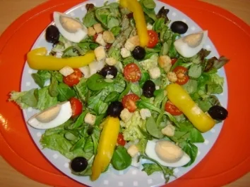 SALADE TIEDE AUX CHAMPIGNONS ET LARDONS - Rezept - Bild Nr. 8