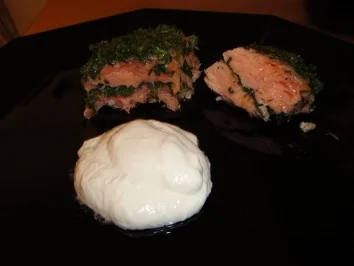 Kräuterlachs mit Dill-Meerrettich - Sauce - Rezept