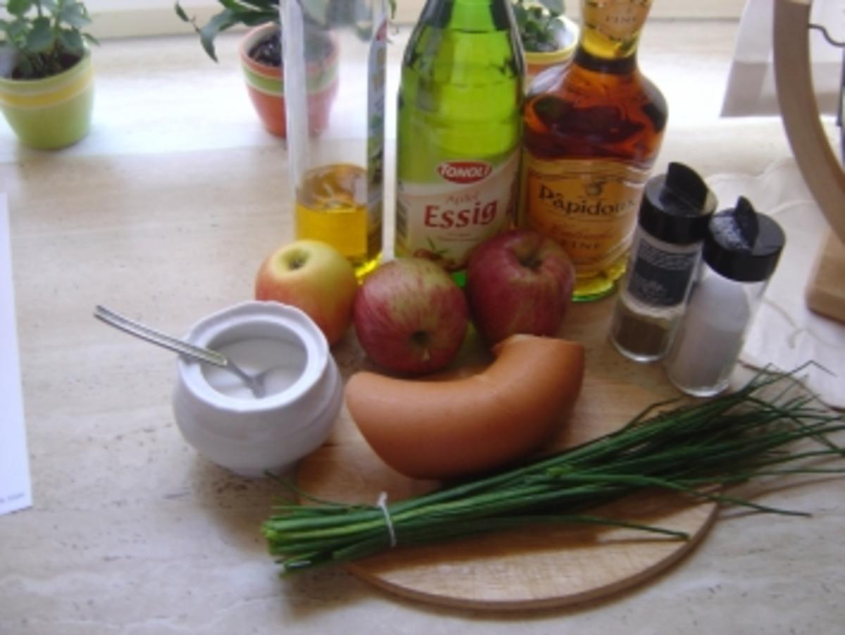 Apfel-Wurstsalat mit Calvados - Rezept - Bild Nr. 2