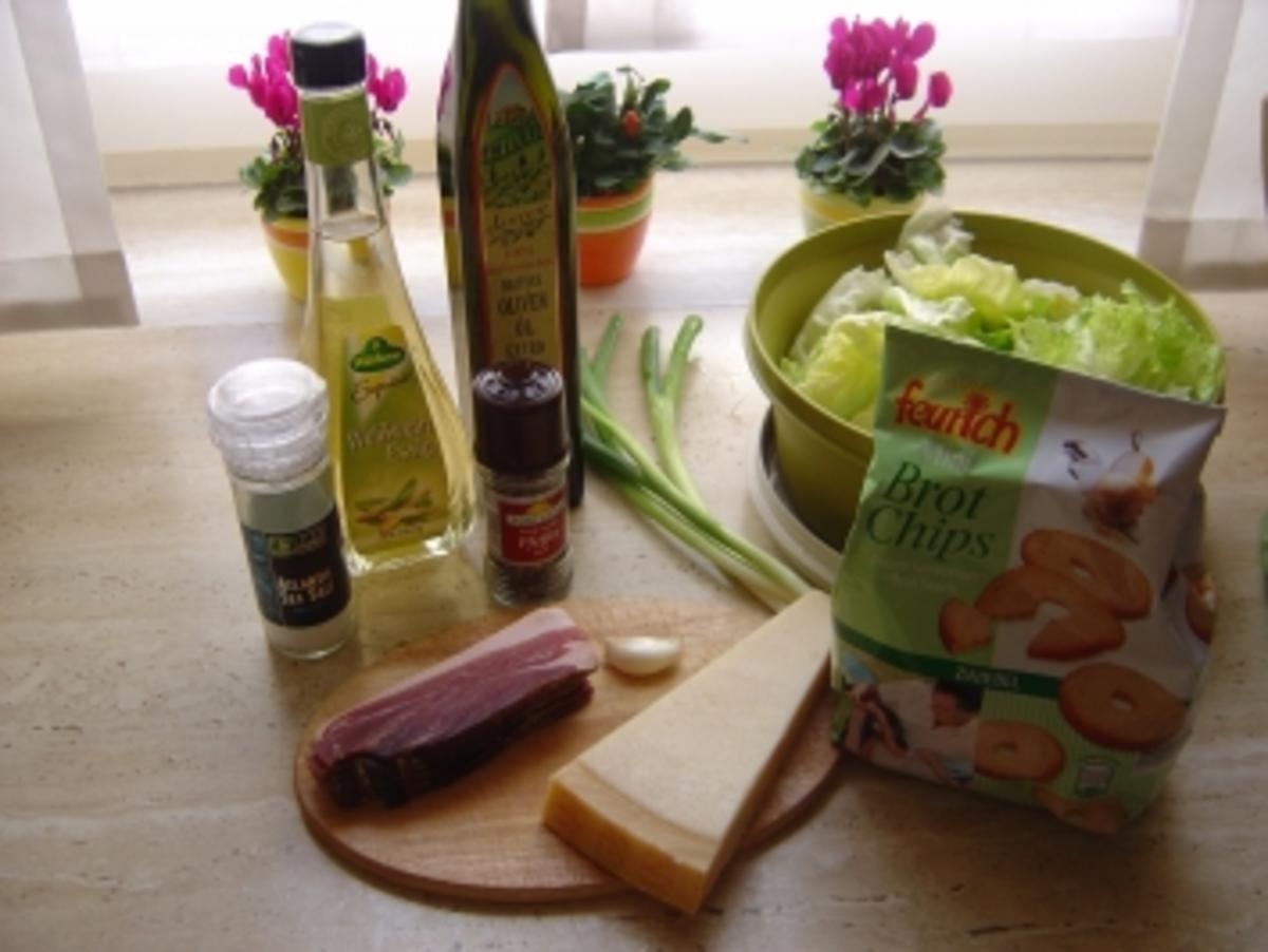 Blattsalat mit Schinken an Parmesandressing - Rezept - Bild Nr. 2