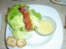 Blattsalat mit Schinken an Parmesandressing - Rezept