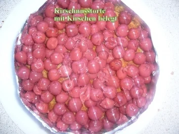 Rezept: Torte: Kirschnusstorte Bild Nr. 5 Torte: Kirschnusstorte - Rezept - Bild Nr. 5