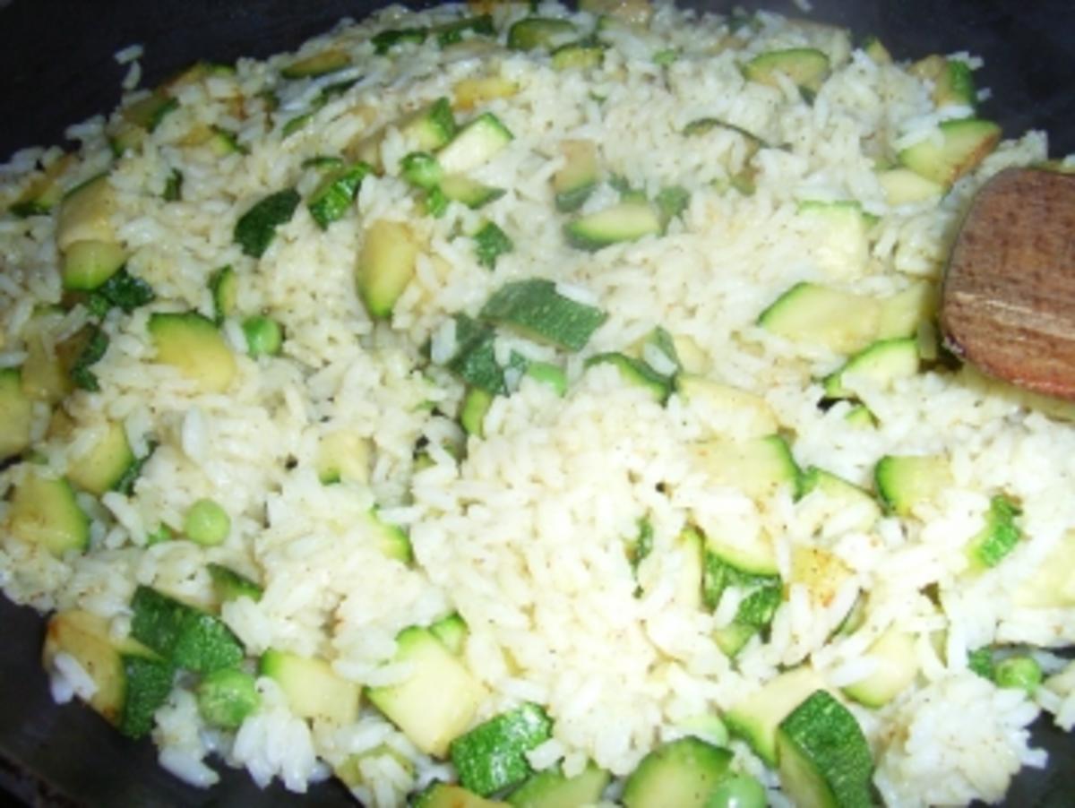 Zucchini-Reis-Pfanne mit Schlemmerfilet - Rezept - Bild Nr. 6
