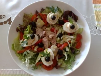 Rezept: Wozu wegfahren....Nizza zu Hause!!!!!!!!!!! Bild Nr. 2 Wozu wegfahren....Nizza zu Hause!!!!!!!!!!! - Rezept - Bild Nr. 2