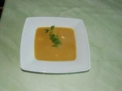 Curry-Ingwer-Cremesüppchen mit Mango- und Putenwürfeln - Rezept