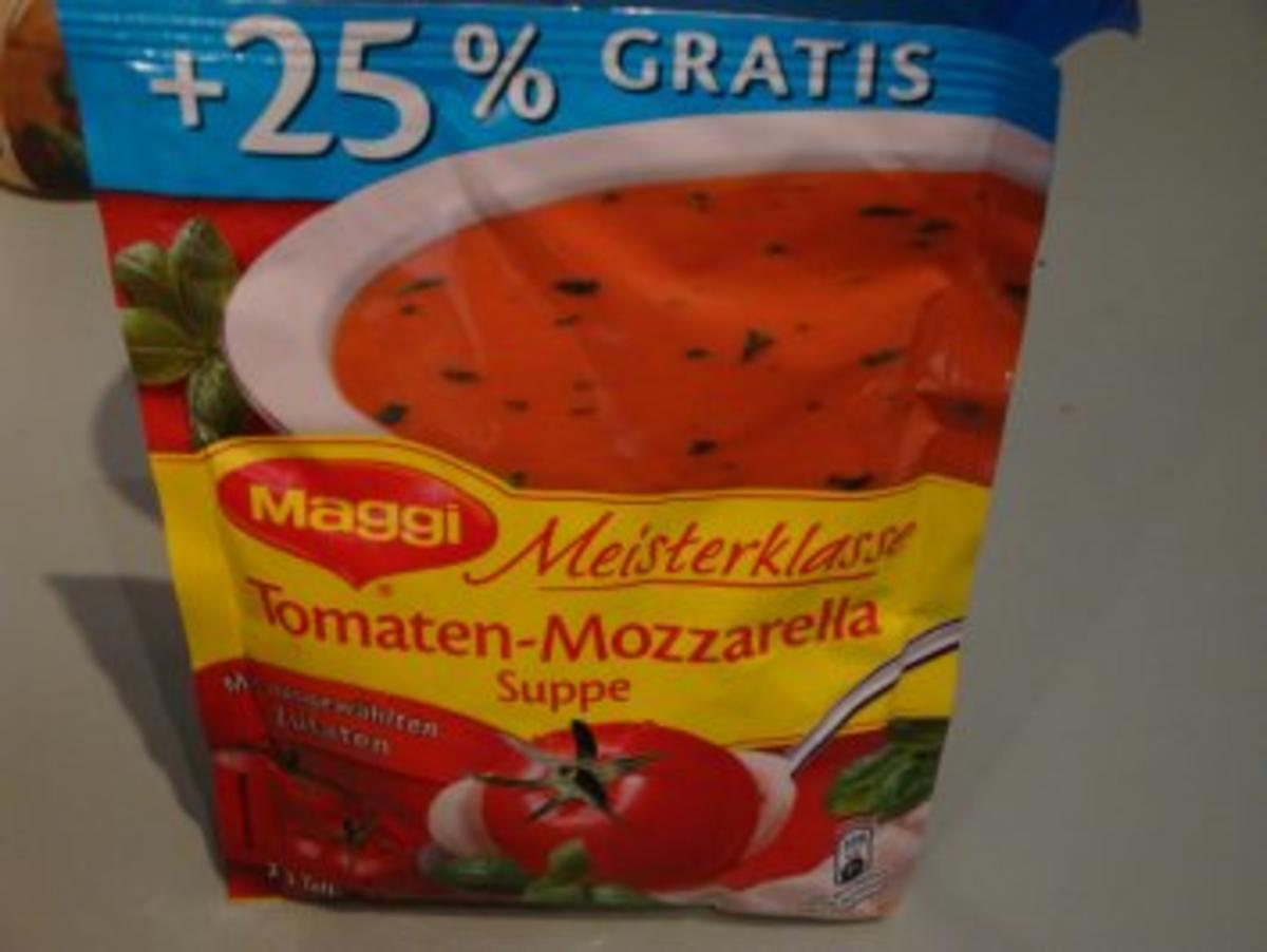 Gefüllte Tortellini  mit Champignons und Tomaten- Mozzarella- Soße - Rezept - Bild Nr. 3