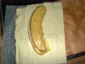 Fleischwurst im Schlafrock - Rezept - Bild Nr. 3