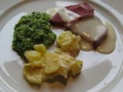 Gepökelte Rinderzunge an Meerrettichsoße dazu Rahmwirsing und Kartoffelgratin - Rezept