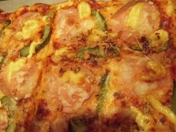 Rezept: Hot-Dog-Pizza Bild Nr. 2 Hot-Dog-Pizza - Rezept - Bild Nr. 2